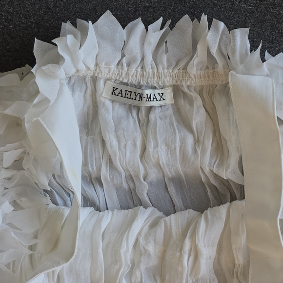 Kaelyn Max Crinkle Ruffle Top Size Small White Long Flared Sleeves Y2K Style - Picture 7 of 10